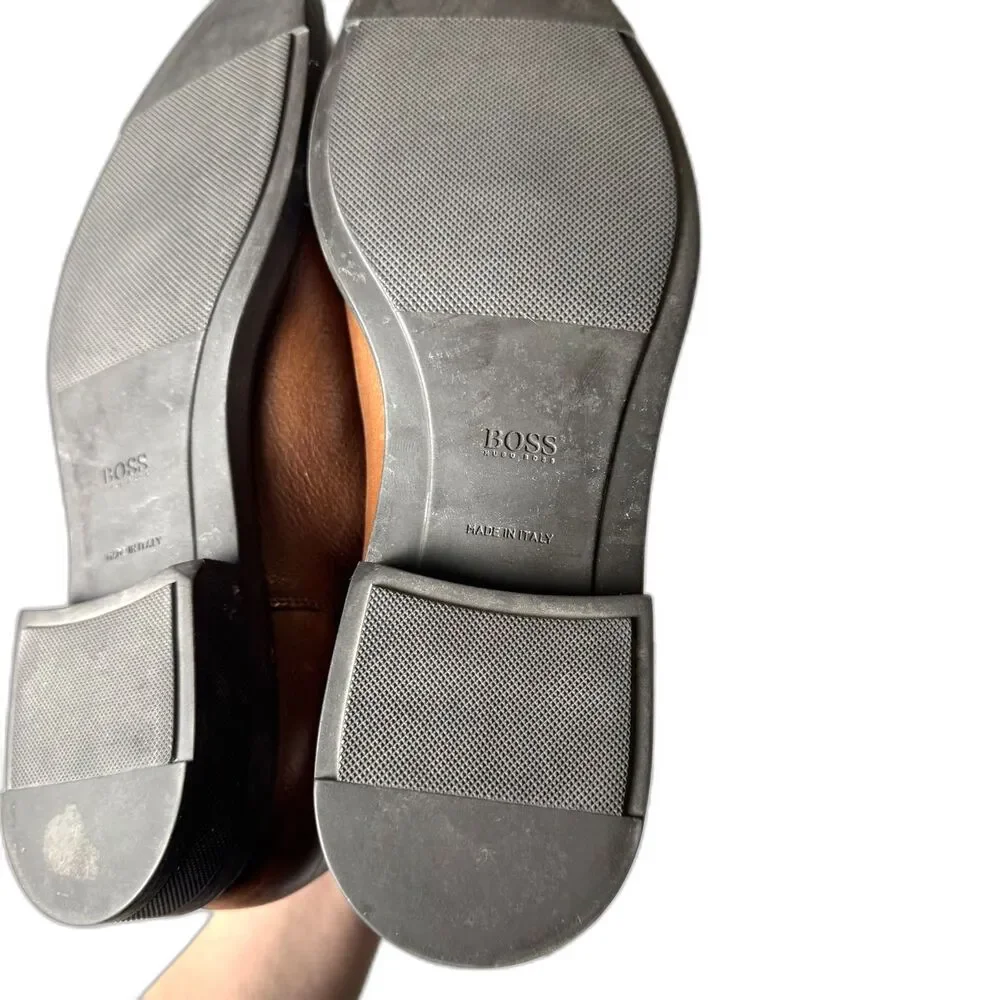 Size 10 Hugo Boss dark brown Chelsea boots (10453)